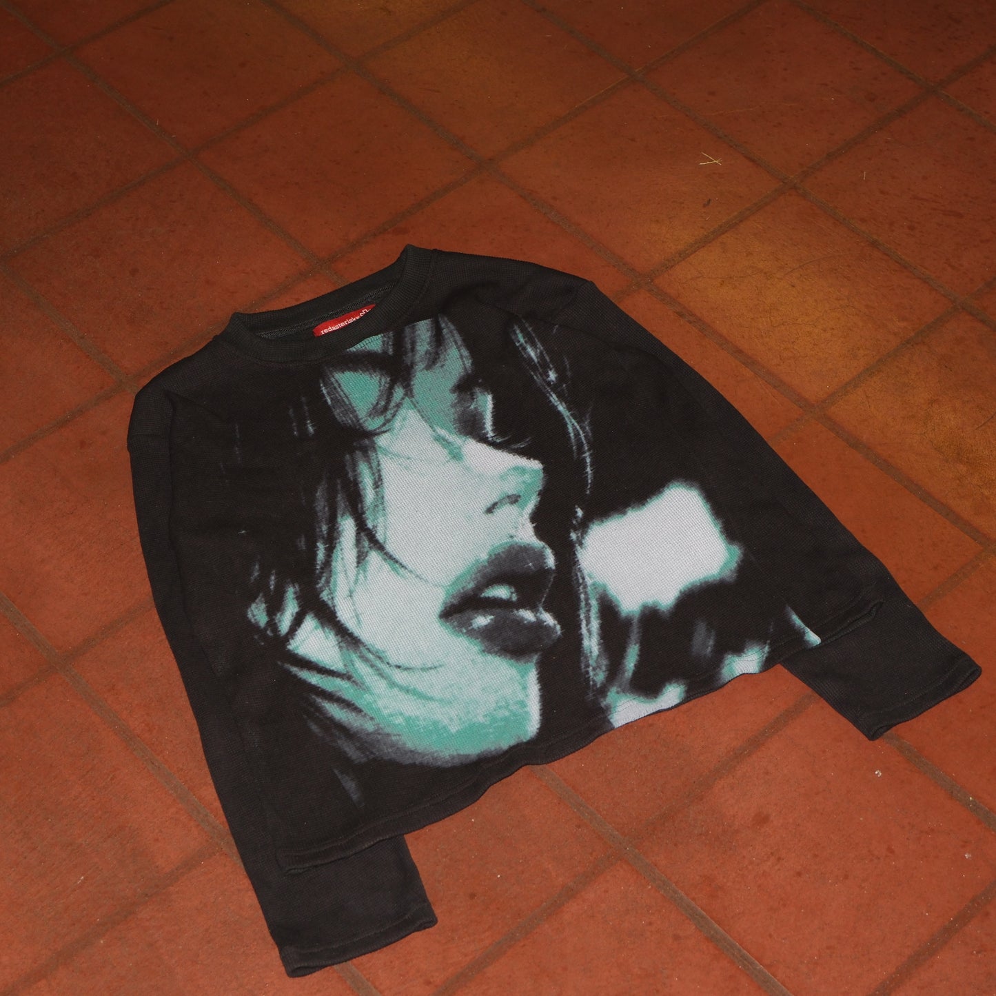 "face" thermal longsleeve